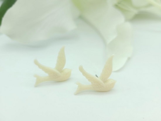 Preview: Schwalben Motiv Ohrstecker